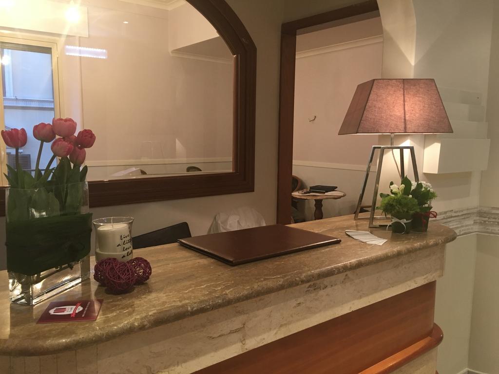 Hotel Trinita Dei Monti روما المظهر الخارجي الصورة