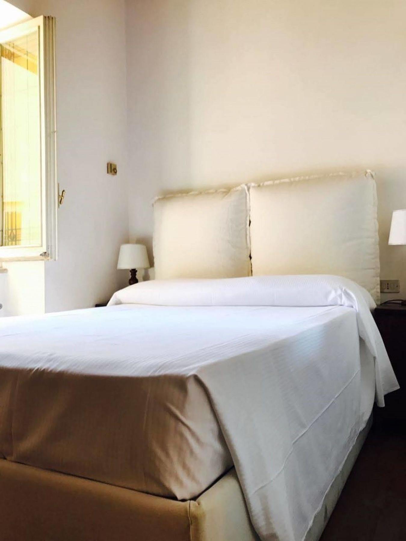 Hotel Trinita Dei Monti روما المظهر الخارجي الصورة